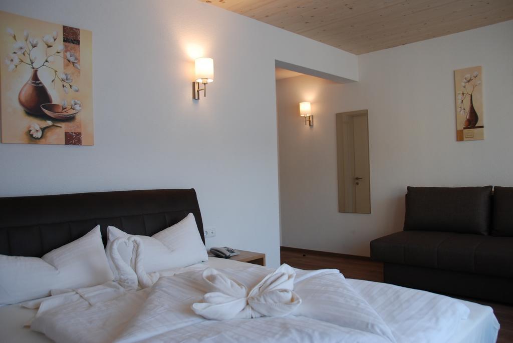 Alpenhotel Regina Наудерс Экстерьер фото