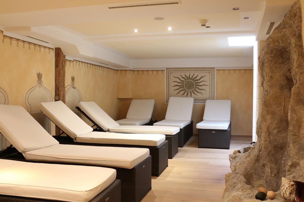 Alpenhotel Regina Наудерс Экстерьер фото
